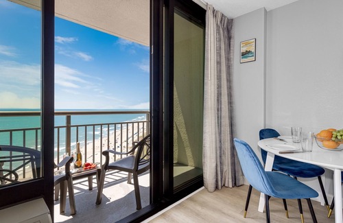 Myrtle Beach Condominio | Cozy Oceanview Suite w/ Full Kitchen