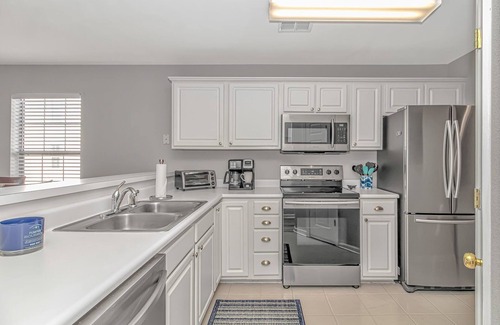 Pawleys Island Condominio | Winter Sale! Lake & Golf Course Views from your Private 2nd floor patio