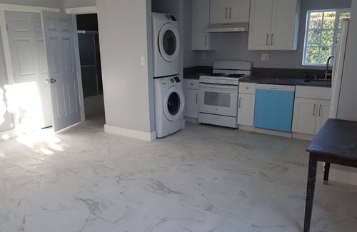 West Hills Casa | Especial de verano, NUEVO ESTUDIO (CASA DE INVITADOS)