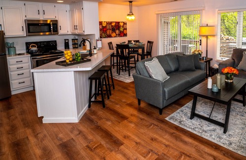 The Galena Territory Casa | Outstanding Location, Beautifully Updated, Warm, Inviting and Dog Friendly!