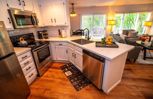 The Galena Territory Casa | Outstanding Location, Beautifully Updated, Warm, Inviting and Dog Friendly!