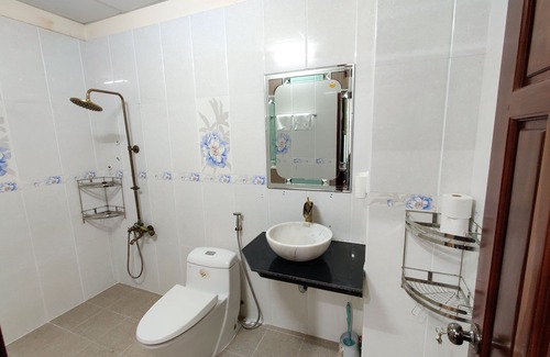 Ninh Kieu Casa | Winter Spring Homestay Center