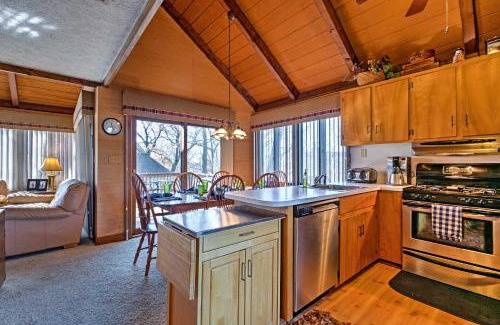 Treeloft Casa | Wintergreen Home with Hot Tub, Deck and Mountain Views