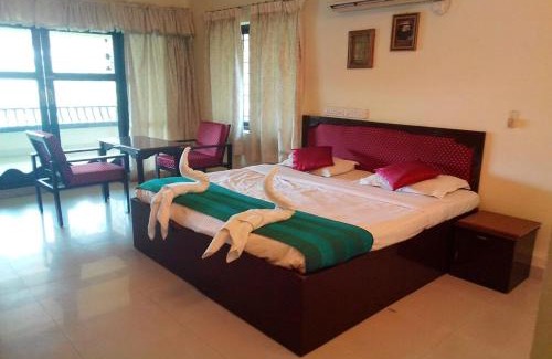 Kochi Complejo | Wintergreen Water Front Resort