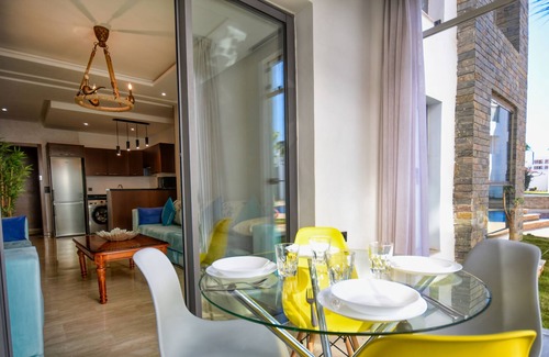 Agadir Bay Apartamento | Apartamento-Apartamento-Baño para personas con movilidad reducida-Vista a la ...