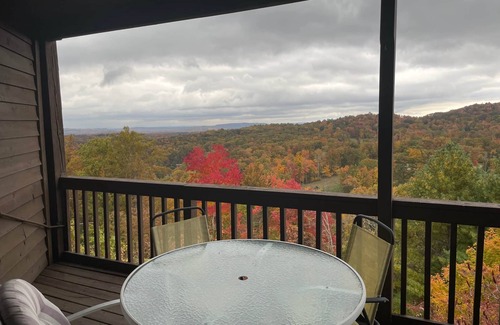 Ghent Apartamento | Ski Out en Winterplace cerca de Beckley, WV; con magníficas vistas (10 personas)