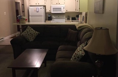 Ghent Condominio | Winterplace Ski in Ski out condo Second Floor D205