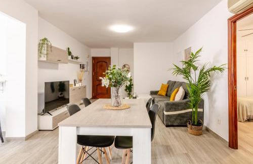 El Molinillo Apartamento | WintowinRentals Your Home Steps from the Center