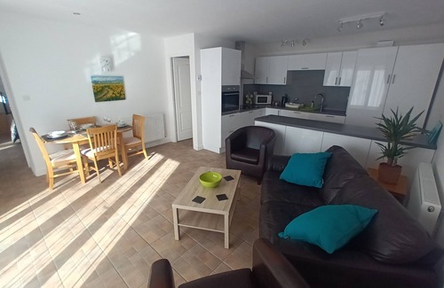 Adriers Cabaña | Wisdom Gites - Lime Tree View cottage with pool, WiFi, garden and parking