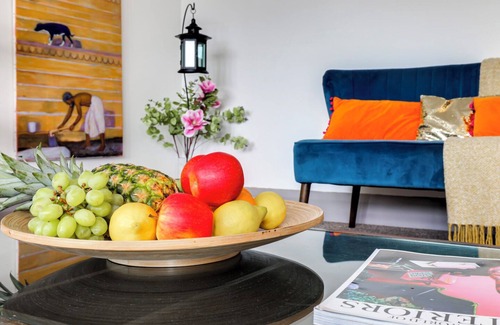 Whittington Apartamento | Wisteria Apartment For the Perfect London Getaway