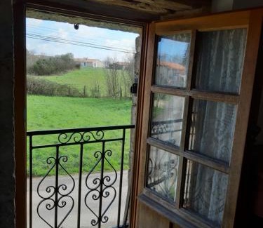 Les Adjots Casa | Wisteria Cottage