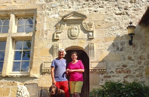 Velines Cabaña | Wisteria Cottage en los terrenos del siglo XVI. Manor histórico, piscina climatizada 12mx6m