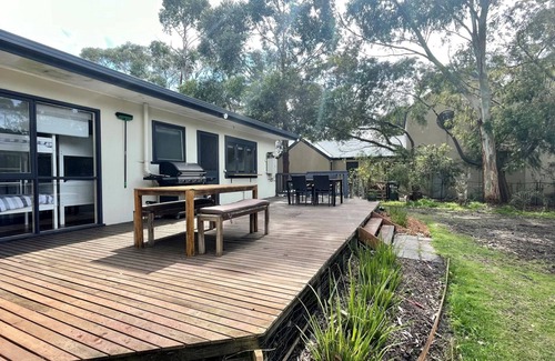 Inverloch Cabaña | Wisteria Cottage - Pet Friendly