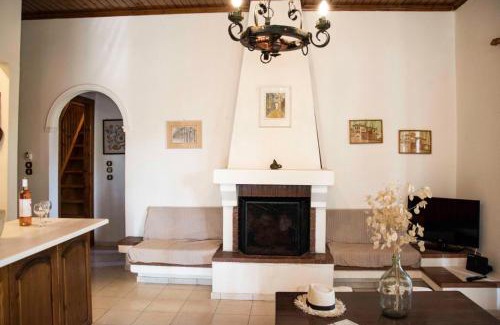 Melikia Casa | Wisteria House