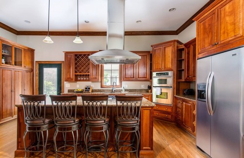 Belmont - Hillsboro Casa | Wisteria: Prime Location in 12South | Walkable