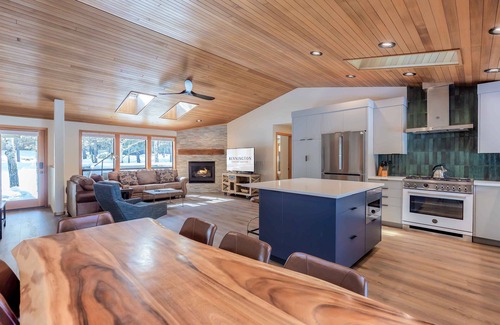 Deer Park Casa | Aire acondicionado, chimenea de gas, bicicletas, jacuzzi, barbacoa de gas, gran luz- WITC08