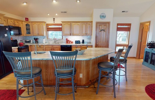 Corolla Casa | Witches Bikini! Oceanfront Fantastic views, pool, shuffleboard, 4x4 required