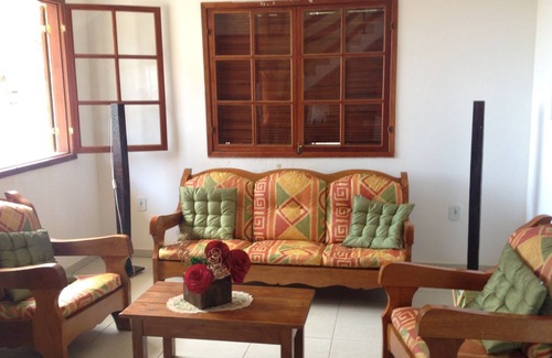 Sao Pedro da Aldeia Casa | Con hermosas vistas de la laguna, capacidad para familias o grupos de hasta 13 personas.