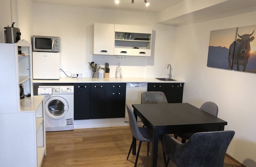 Reichenhofen Apartamento | Habitación panorámica soleada en el Schlossberg