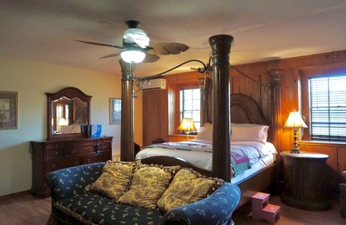 St. Cloud Complejo | With tree house, Surprising Tropical-style resort