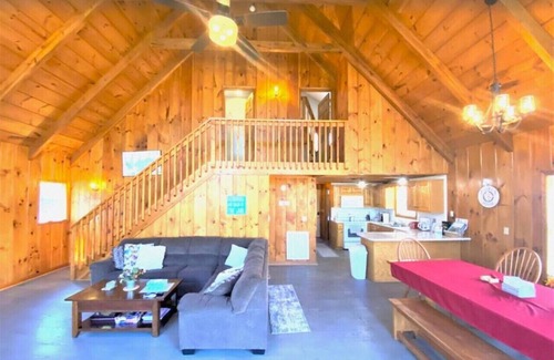 Flat Hollow Marina Cabina | Witt's Cove Landing Lakefront, cov'd dock+hot tub