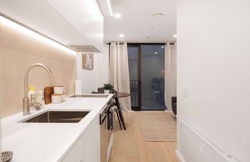 Te Aro Apartamento | WLG CBD 1BR - Luxe Hyde Lane Stay with Amenities