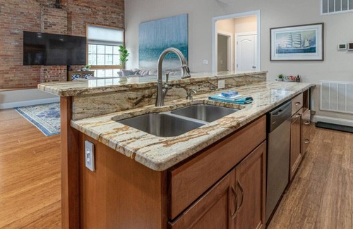 Lexington Apartamento | New! Downtown Loft - Walk to WLU & VMI
