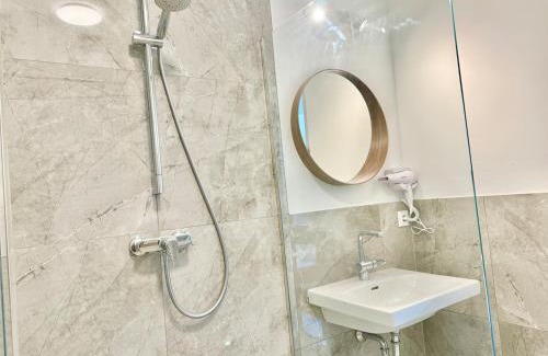 Wiener Neudorf Apartamento | WN Premium Apartment with Patio