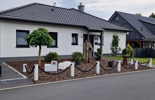 Bad Bederkesa Casa | Wohlfühlbungalow mit Eingezäunten Garten in Ruhiger Umgebung