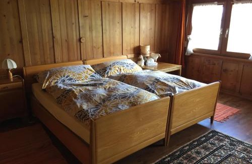 Oberuzwil Cama Y Desayuno | Wohlfühloase für Mensch und Hund