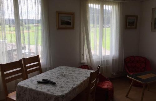 Oberuzwil Cama Y Desayuno | Wohlfühloase für Mensch und Hund