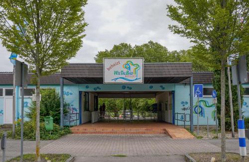 Wiesloch Casa | Wohnkultur - Ferienhaus für 10 mit Garten, Parkplatz, 5 Schlafzimmer