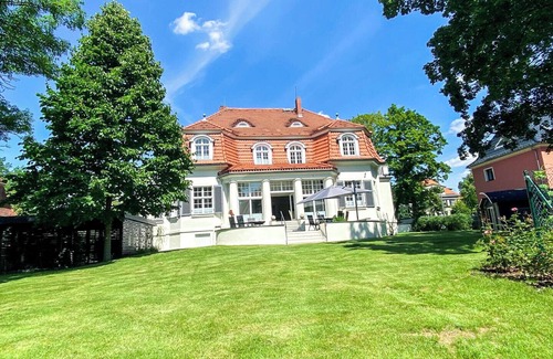 Radeberger Vorstadt Apartamento | Wohnperle Adele *Sauna*Villa*