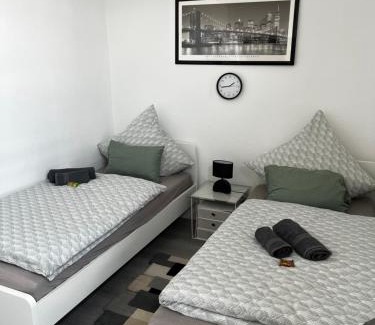 Western Ring Area Apartamento | Wohnung am weißen Ross