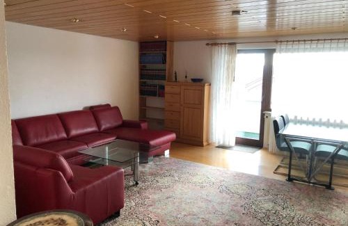 Wollmatingen Apartamento | Wohnung für 4 Personen, 2 Schlafzimmer, 2 Parkplätze, WLAN