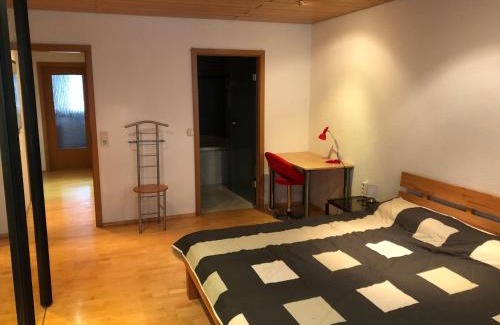 Wollmatingen Apartamento | Wohnung für 4 Personen, 2 Schlafzimmer, 2 Parkplätze, WLAN