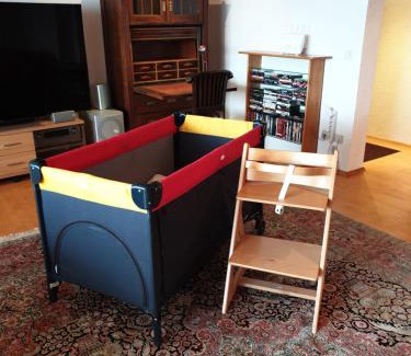 Wollmatingen Apartamento | Wohnung für 4 Personen, 2 Schlafzimmer, 2 Parkplätze, WLAN