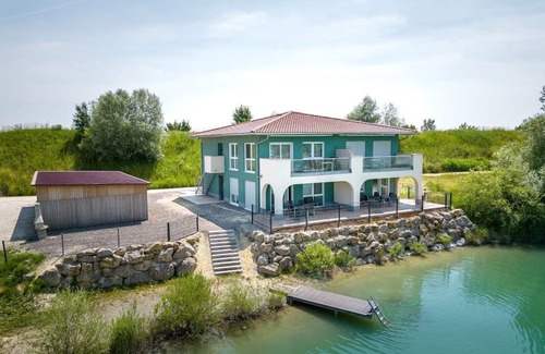 Leipheim Apartamento | Wohnung F4 im Obergeschoss Gemütlich im Mediterranen Stil Eingerichtet