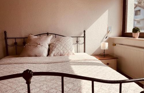 Gorxheimertal Apartamento | Wohnung im Landhaus - Waldblick, Balkon & Garten