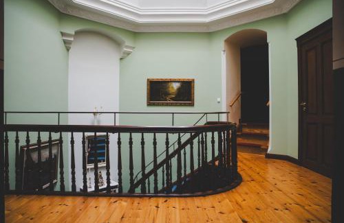 Behren-Luebchin Casa | Wohnung Ruth- Turmzimmer Anno1869 Herrenhaus Viecheln