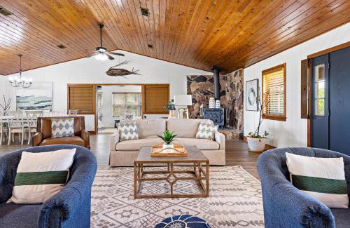 Elberta Casa | Wolf Bay House