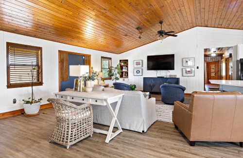 Elberta Casa | Wolf Bay House