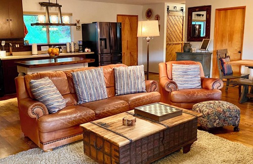 Springville Cabina | Wolf Cabin: A Place to Unwind & Enjoy Nature with the Most Spectacular Views!!!