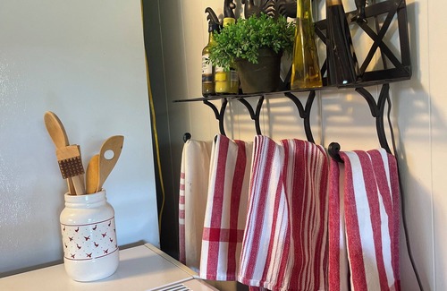 Grove Casa | Wolf Creek Retreat, Grand Lake, 2 miles to the center of Grove OK and a fab view