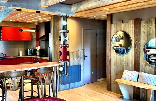 Travexin Chalet De Esquí | Wolf sanctuary