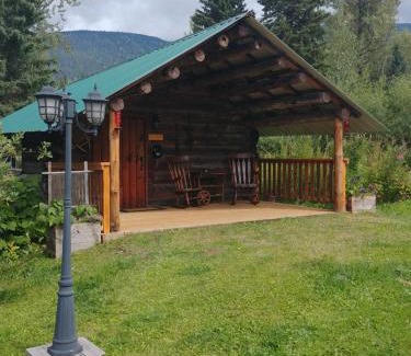 Clearwater Cama Y Desayuno | Wolfwood Guest Ranch