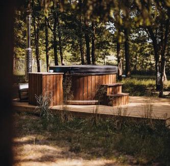 Ryn Otro | Wolny Las Glamping na Mazurach