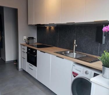 Sint-Lambrechts-Woluwe Apartamento | Wolu Flat - Entire housing