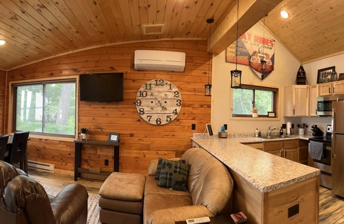 Hackensack Cabina | Woman Lake Cabin! 30 Feet From the Water!