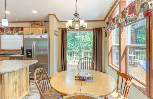 Hackensack Cabina | Lakefront Retreat w/ Deck & Dock in Hackensack!